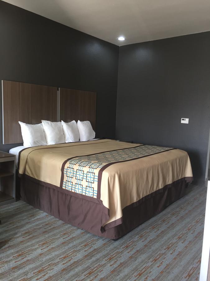 Scottish Inn & Suites - Conroe Dış mekan fotoğraf